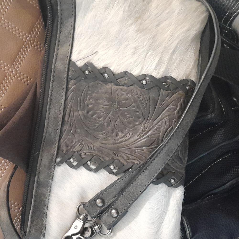 Purses - Picture 9 of 14
